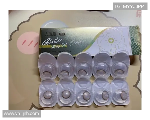 隐形眼镜助力足球运动员提升视野与表现的全新体验与挑战